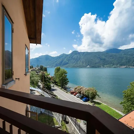 Apartment Casa Panoramica Mandello del Lario
